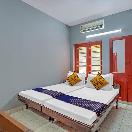 Spot On Kkp Tourist Home Thiruvananthapuram Dış mekan fotoğraf